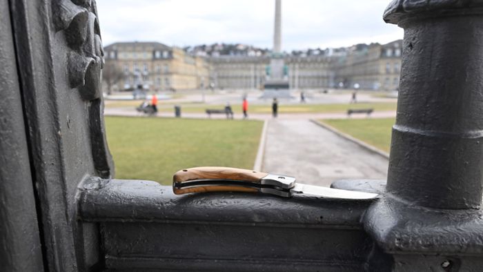 Baden-Württemberg: Das spricht für und das gegen das Messerverbot im Nahverkehr