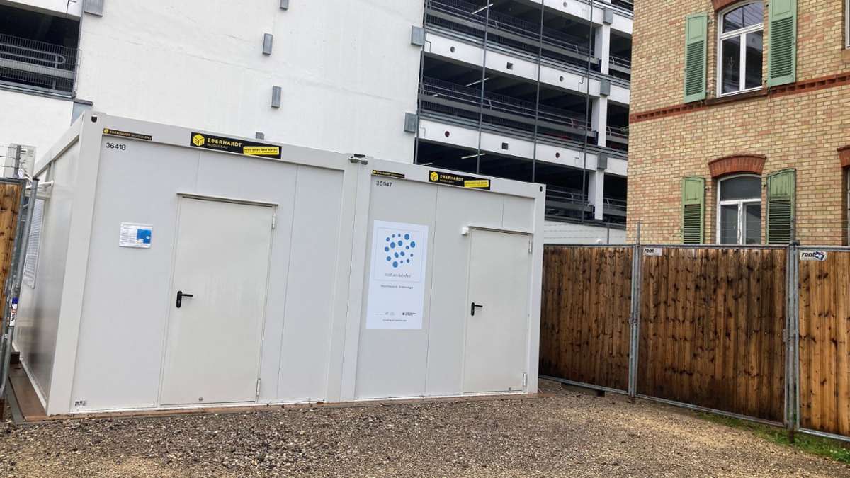 Brennpunkt Esslinger Bahnhof: Container-Treffpunkt für Trinkerszene – Entschärft das die Situation? - News