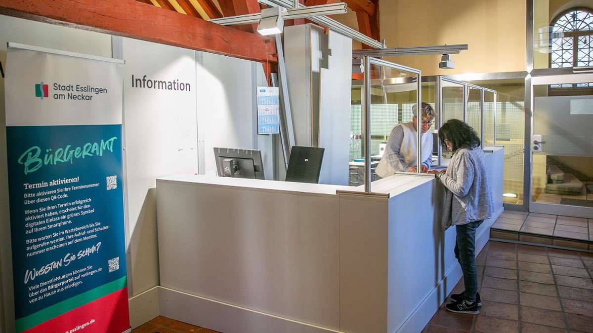 Service in Esslingen: Bürgerfreundlich und effizient? Nein zu Abholautomat für das Bürgeramt - Esslingen