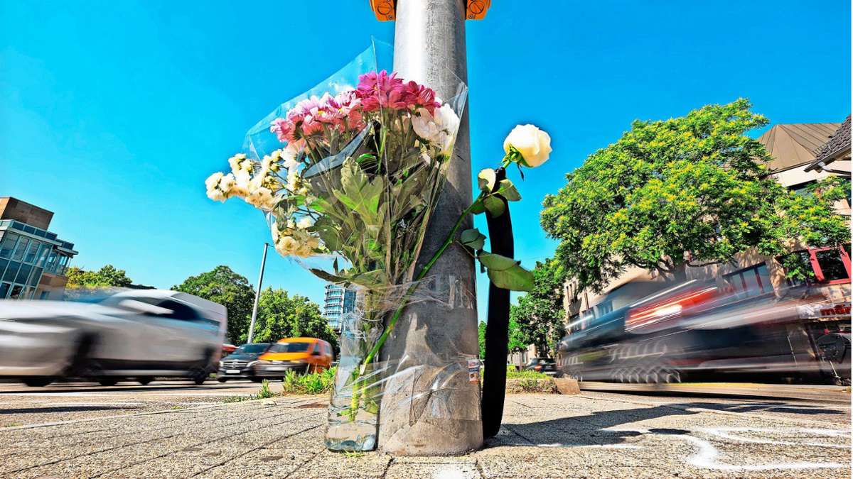 Unfalltod in Orbáns Polizeikonvoi: Gutachter: Angeklagte Fahrerin hatte freie Sicht auf Polizeisperre