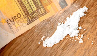 Dealer in Stuttgart-West?: Polizei findet 700 Gramm Kokain und Tausende Euro – Verdächtiger verhaftet