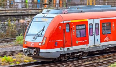 Zwischen Plochingen und Stuttgart: Polizei am Bahnhof Esslingen im Einsatz – S-Bahn-Linie S1 steht kurzzeitig still - Kreis