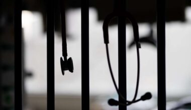 Gesundheit: Karlsruhe veröffentlicht Entscheidung zu Triage - Politik