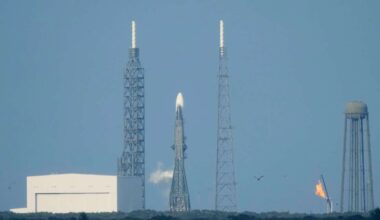 Start von „New Glenn“: Bezos-Rakete bringt Mars-Orbiter ins All