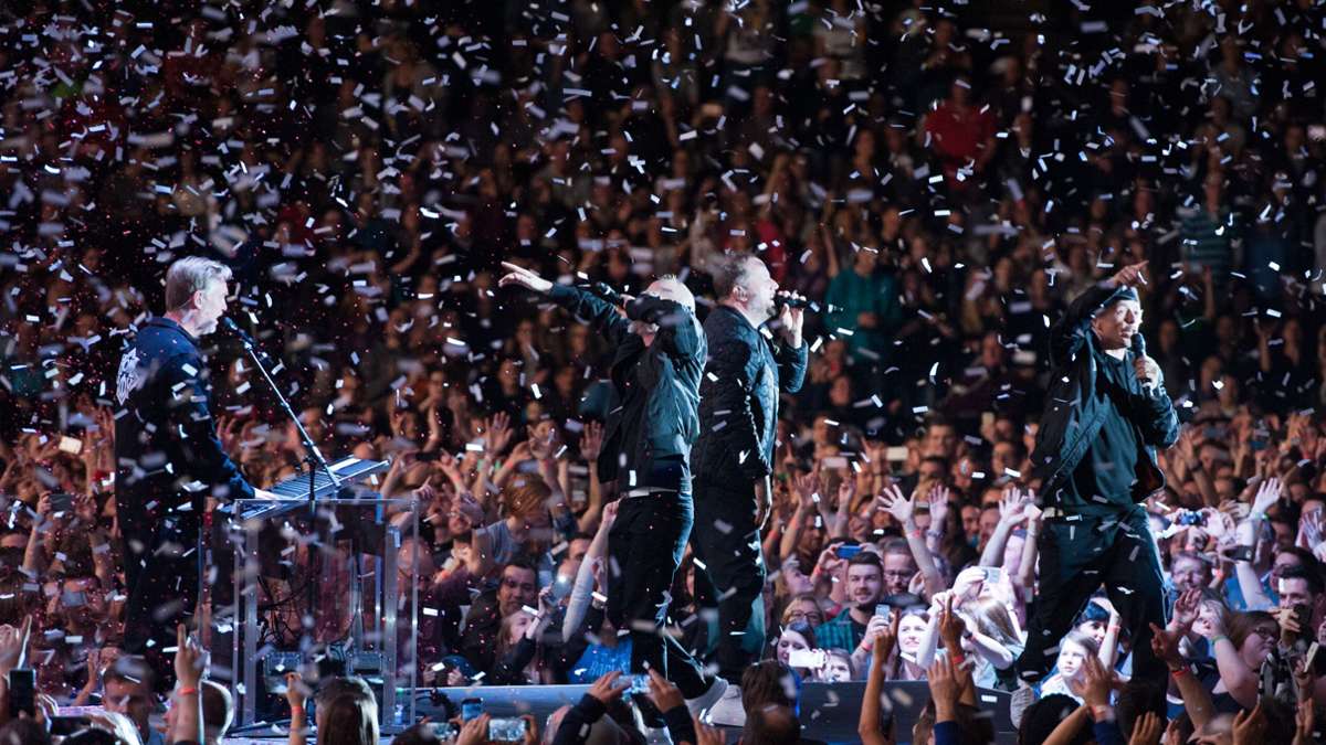 Fantastische Vier in Stuttgart: Abschiedstour? Ja! Auflösen? Nein! Fanta 4 schauen im Theater in die Zukunft