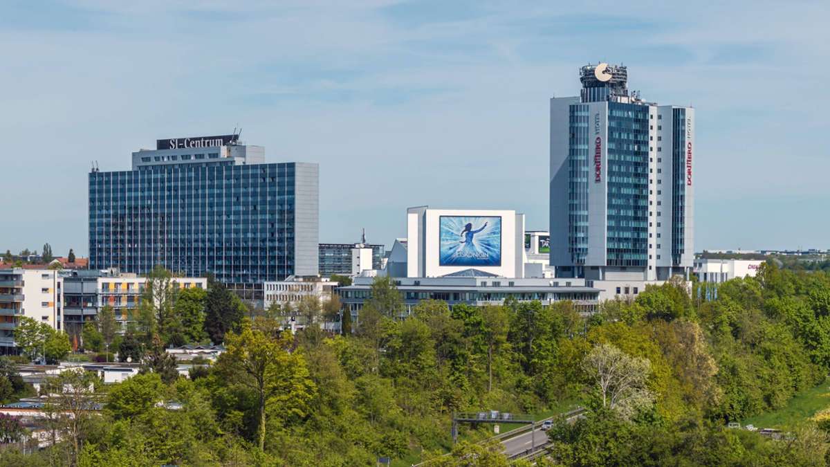 Stuttgart-Möhringen: Darum rückte die Feuerwehr zum SI-Centrum aus