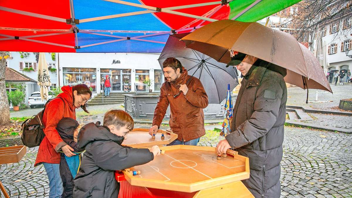 Einkaufen in Esslingen: Tausende strömen zum Herbstmarkt - Esslingen
