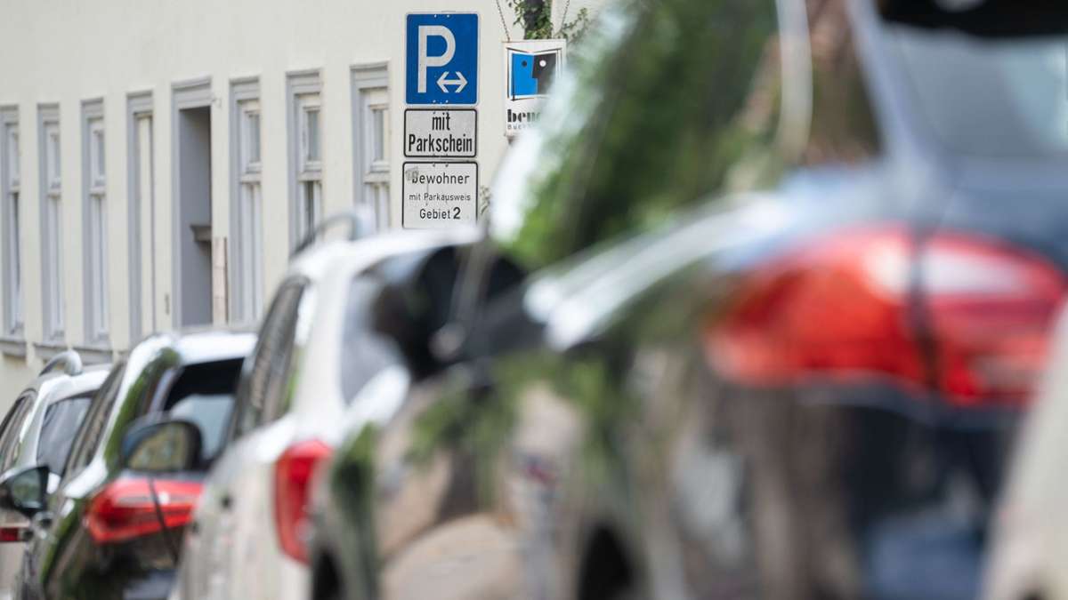 Haushalt in Stuttgart: Fettes Auto = künftig fette Anwohnerparkgebühr?
