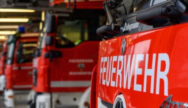 Brand in Stuttgart-Rot: Haus in Flammen – starker Rauch