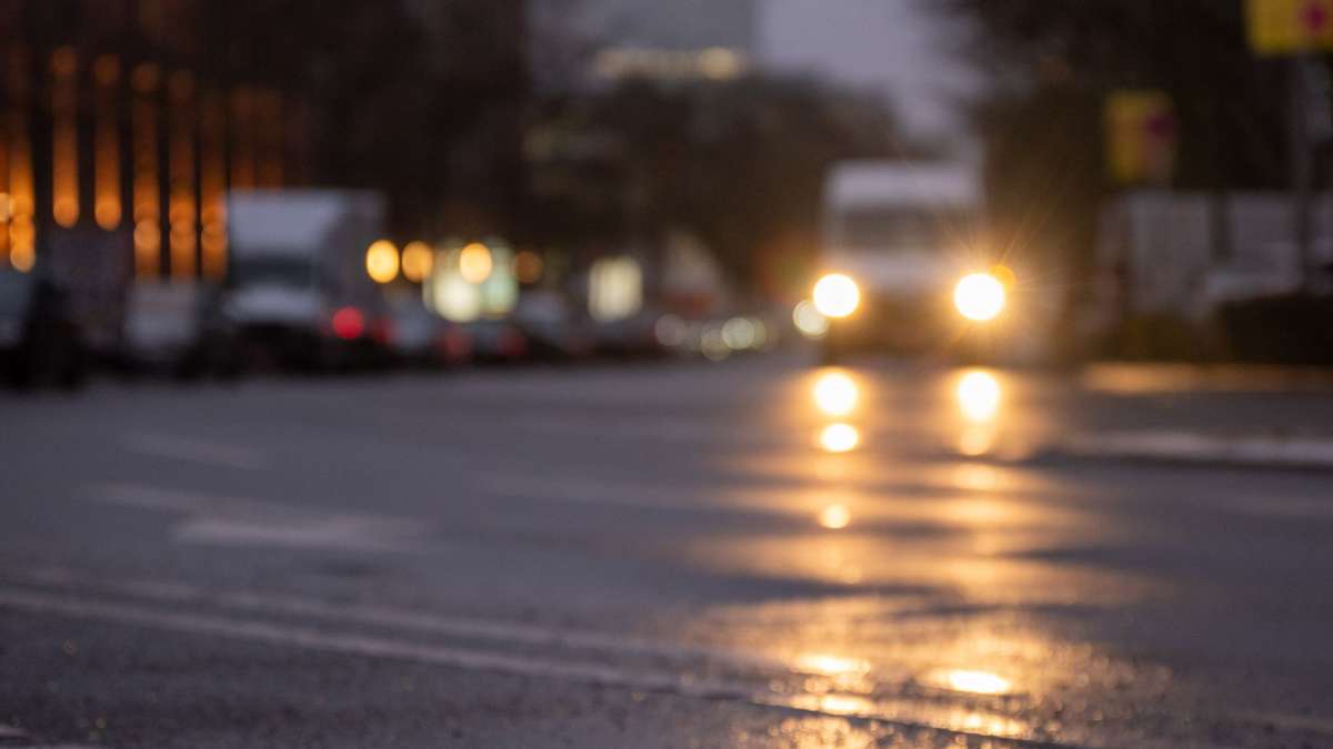 Glättegefahr im Raum Stuttgart: Wetterdienst warnt vor glatten Straßen am Wochenende