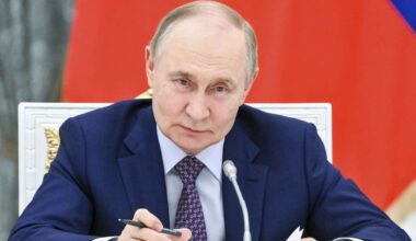 Bei Armeebesuch: Putin bekräftigt Festhalten an Kriegszielen in der Ukraine