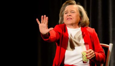 „Omi-Alarm“ im Studio-Theater: Oma werden? Bloß nicht!