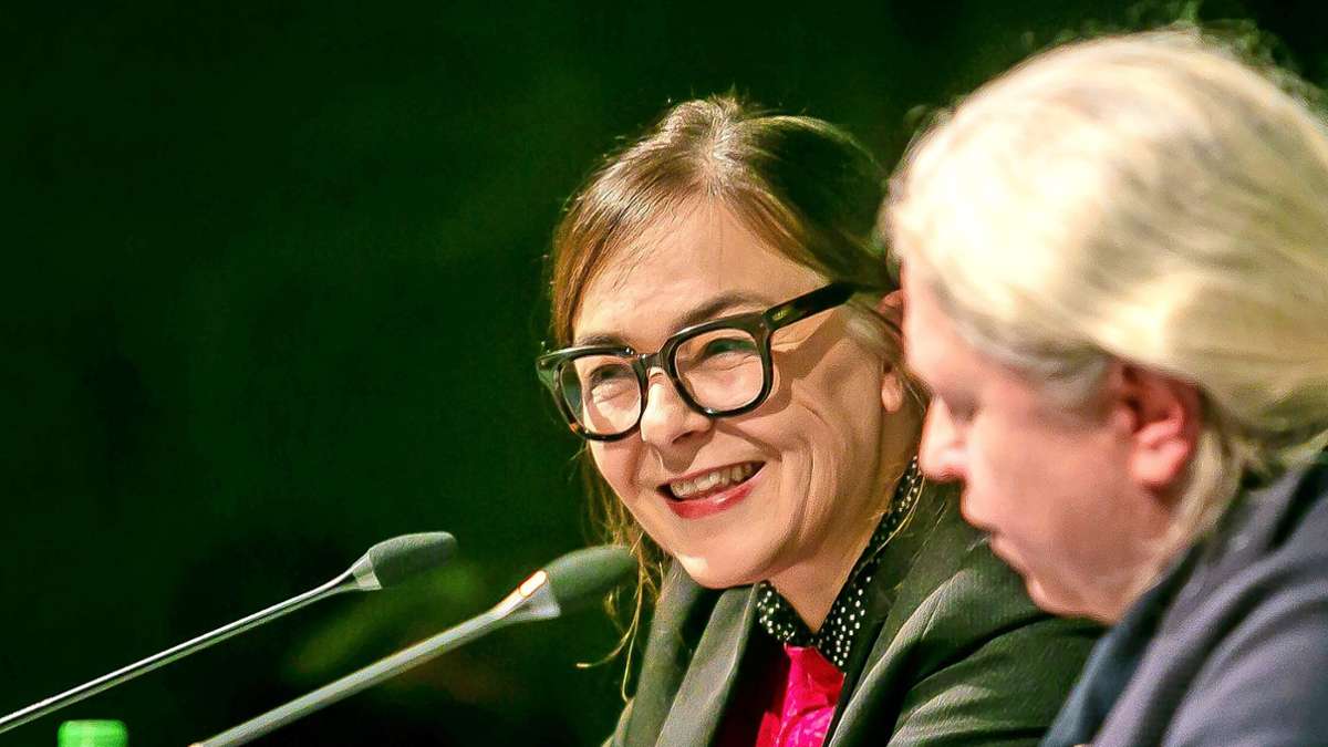 Esslinger Lesart: Eine Autorin zeigt die verhängnisvollen Verführungen der Sterndeuterei