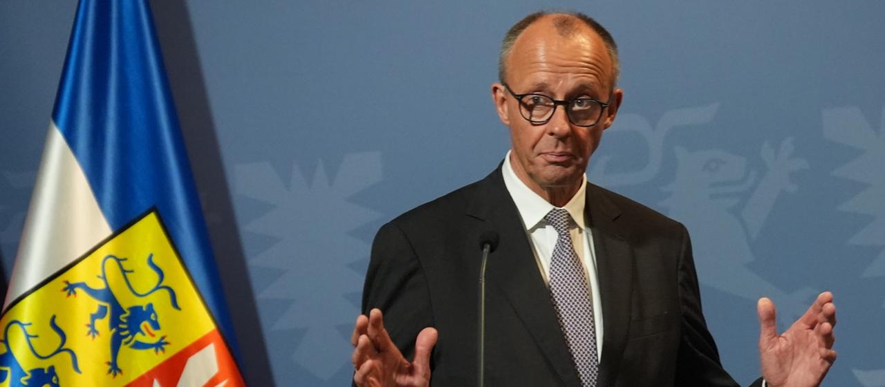 Friedrich Merz spricht bei seinem Antrittsbesuch in Schleswig-Holstein.