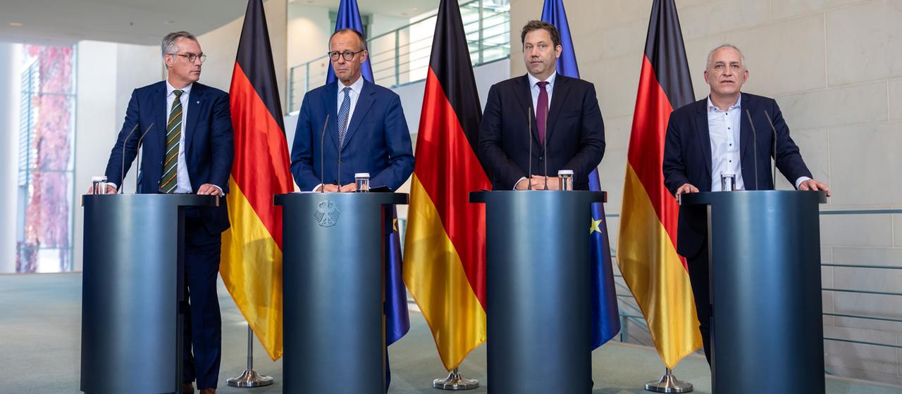 Gunnar Groebler, Friedrich Merz, Lars Klingbeil und Jürgen Kerner