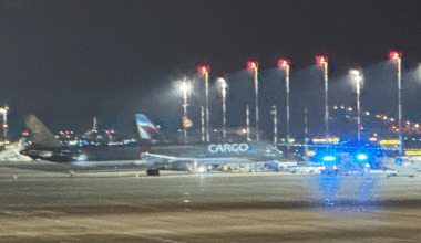 Airbus A321: Umbaufrachter mit dem Kennzeichen JY-RAZ von Royal Jordanian legt nach Vogelschlag Sicherheitslandung am Flughafen Düsseldorf hin