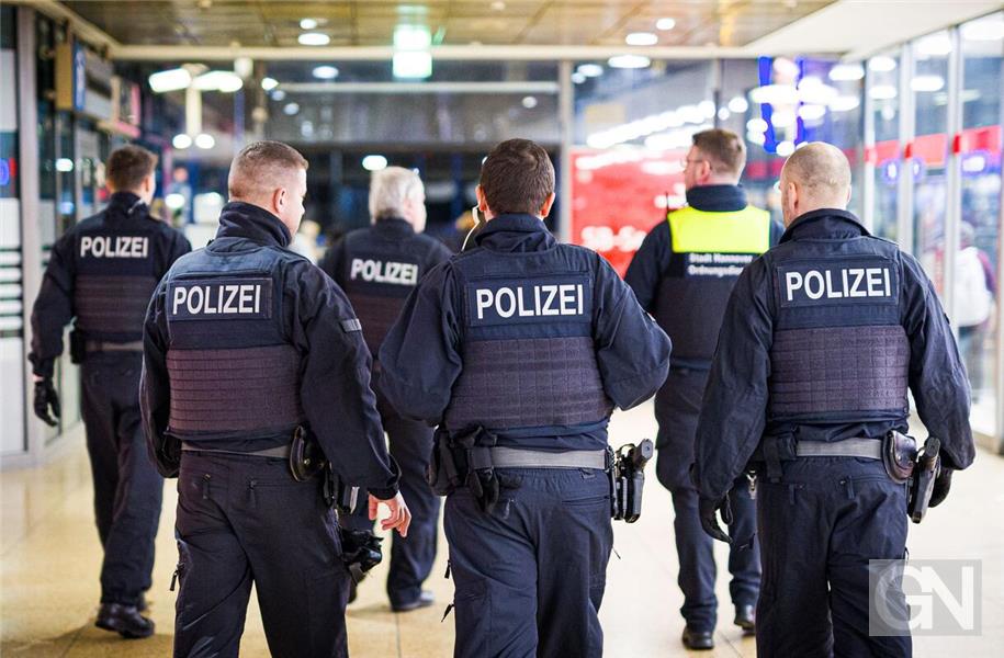 Kontrollen an Hauptbahnhöfen in Bremen und Hannover