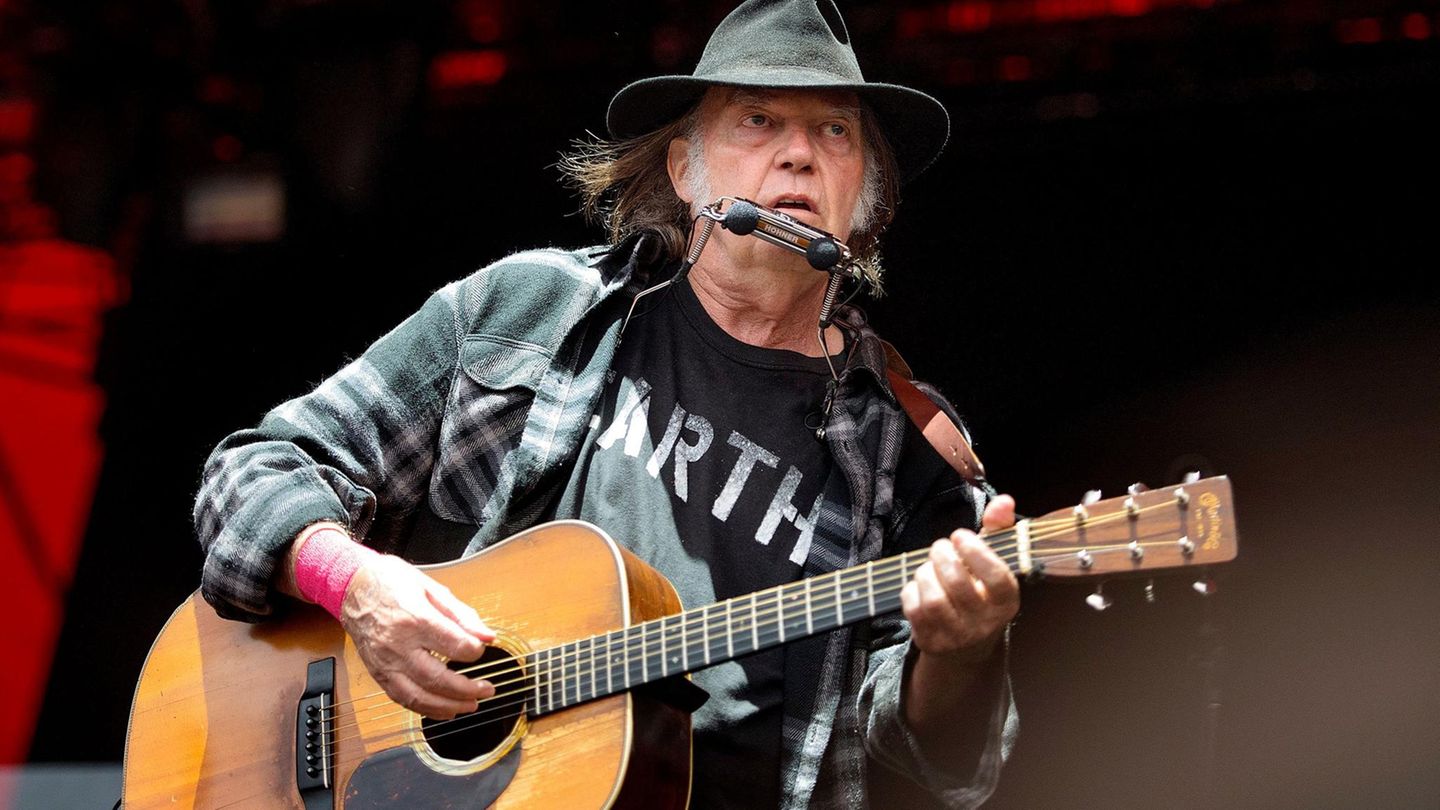Neil Youngs härteste Songs – über Massenmörder, Musk und Trump