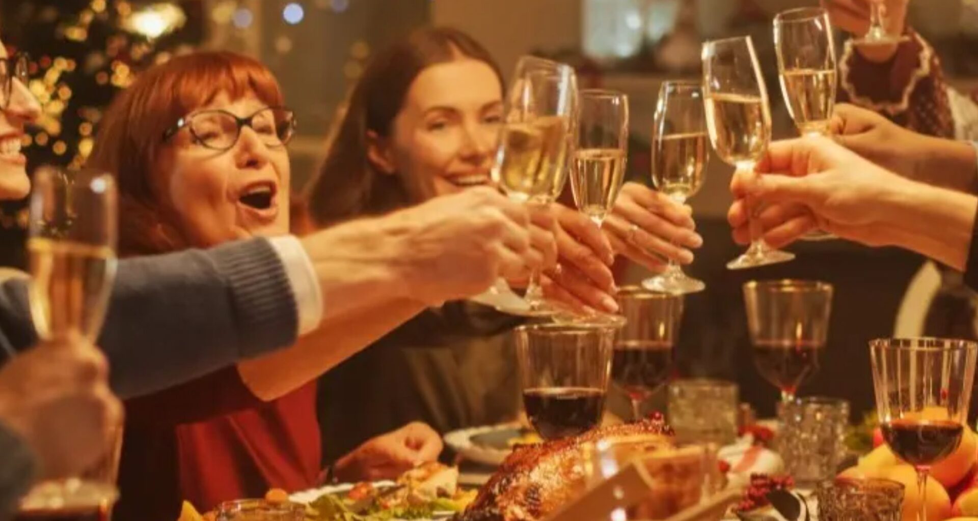 Vereinigtes Königreich: Das Weihnachtsessen für 4 Personen wird jetzt für 25 Pfund verkauft