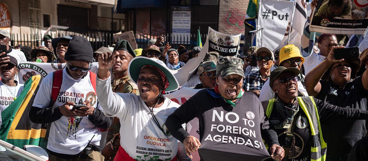 Aktivisten der "Operation Dudula" | AFP Aktivisten der "Operation Dudula"