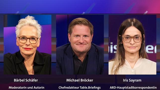 Bärbel Schäfer, Michael Bröcker und Iris Sayram (v.l.n.r.)