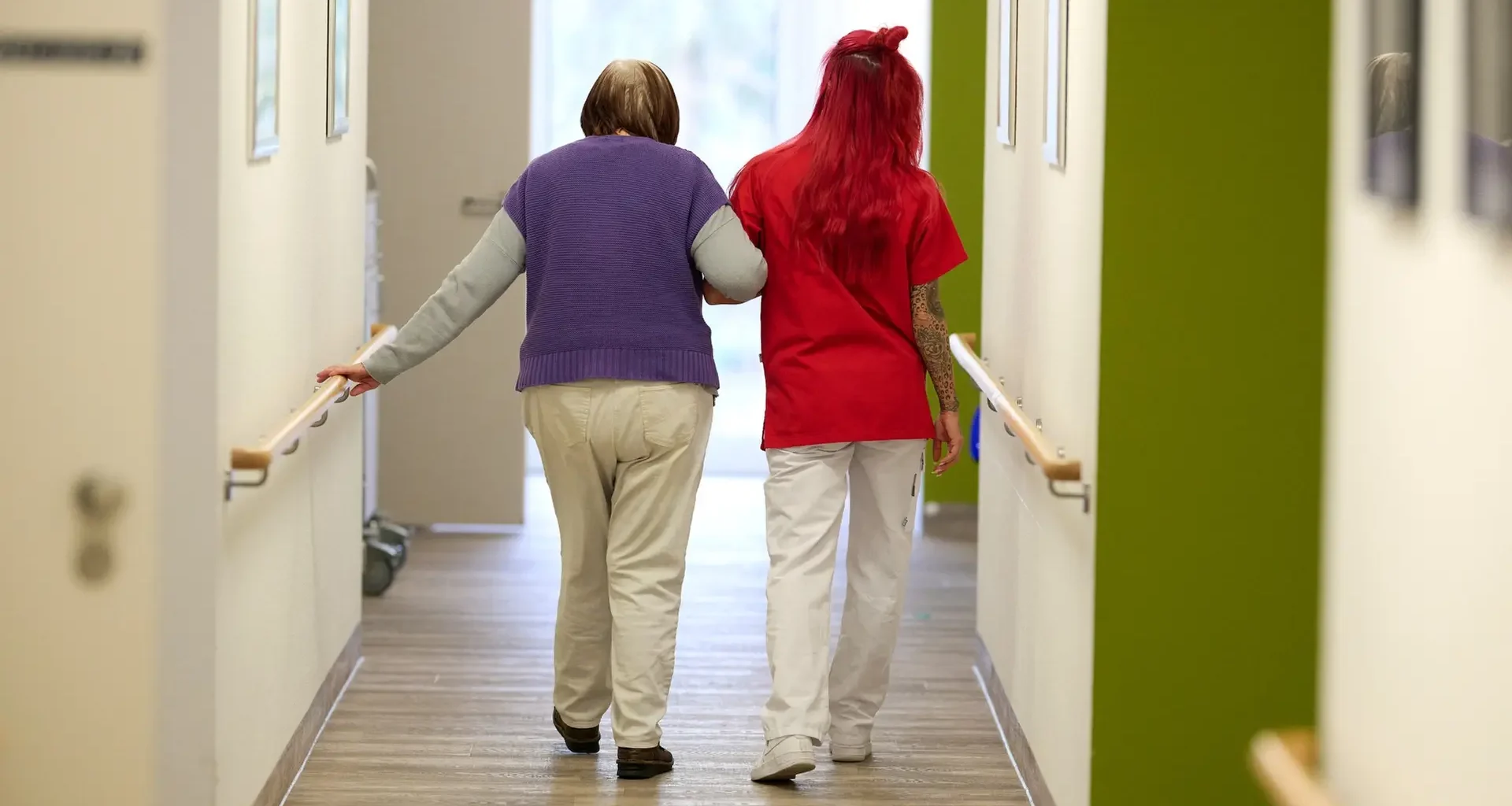 Löhne in der Pflege: MV bundesweites Schlusslicht - Hamburg vorne