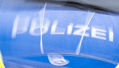 Auto kracht in Haltestelle – heuer war es dort bereits zu tödlichem Unfall gekommen