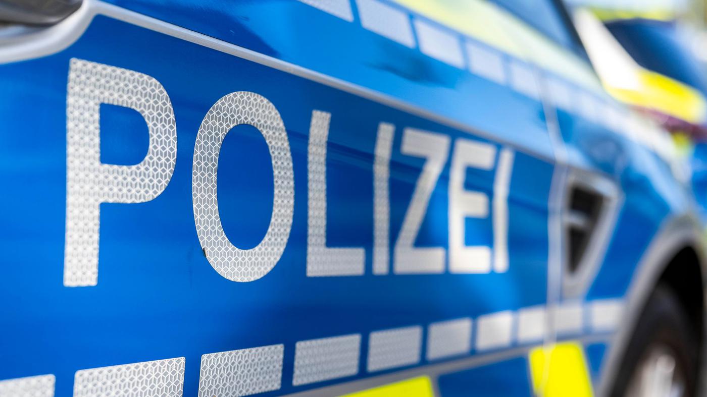 Gruppe prügelt in Neukölln auf junge Männer ein
