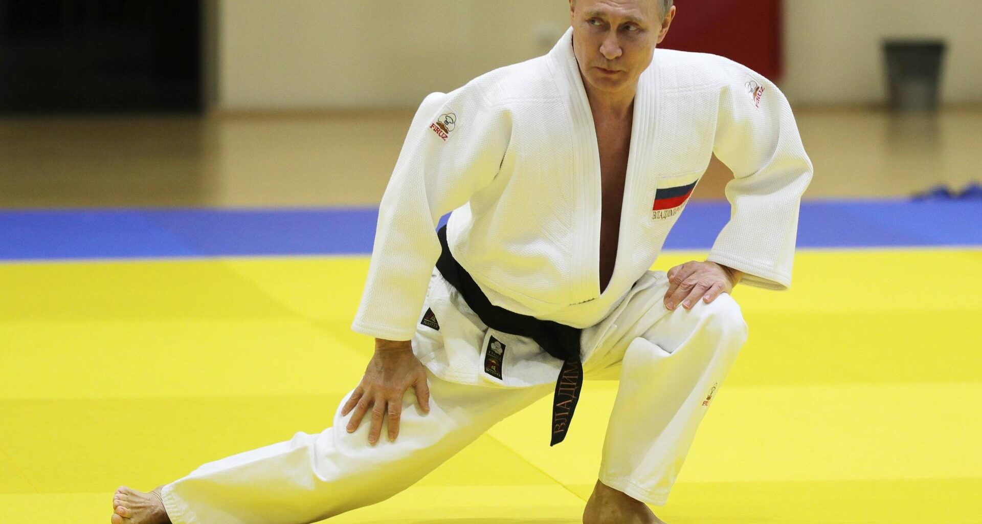 Das Foto zeigt den russischen Präsidenten Putin beim Judo-Training.