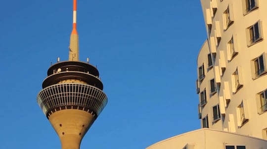 Der Rheinturm in Düsseldorf wird einer der Senderstandorte