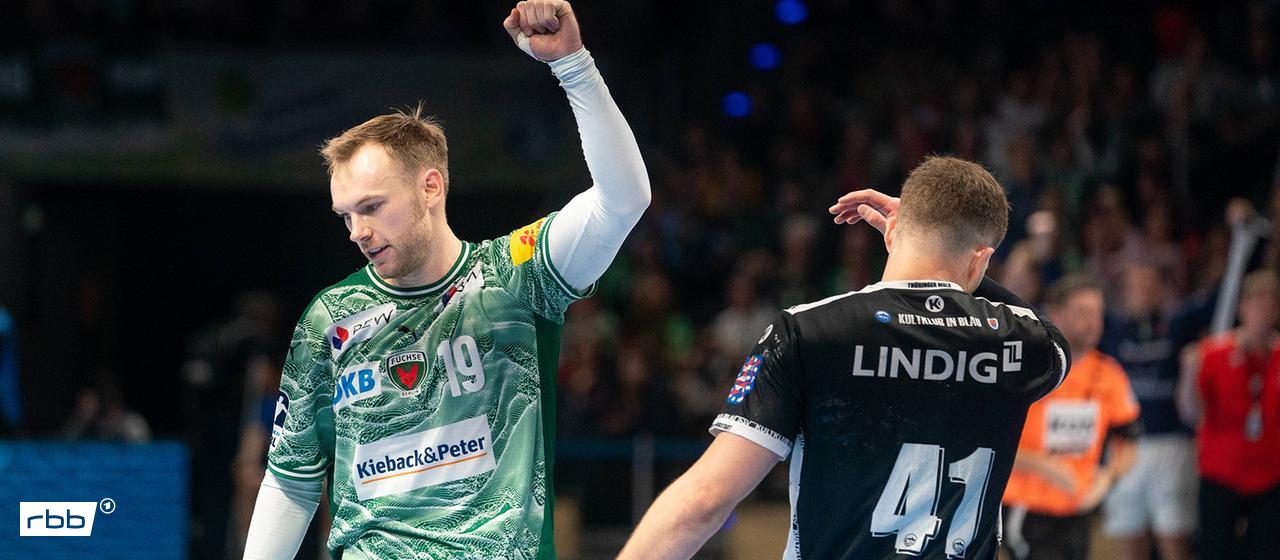 Mathias Gidsel von den Füchsen Berlin feiert den Sieg gegen Eisenach. (Foto: IMAGO / Ostseephoto)