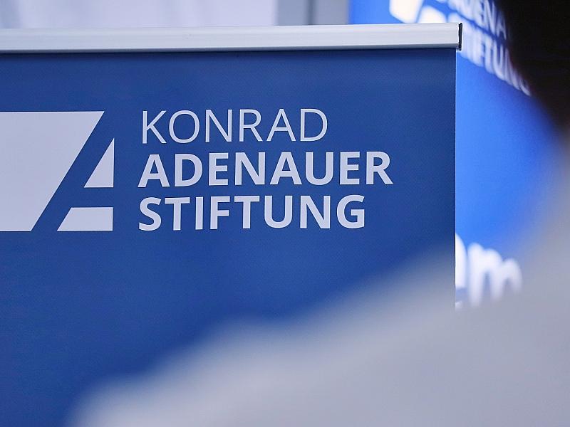 Rufe Aus Adenauer-Stiftung Nach Kürzung Der Bundesverwaltung
