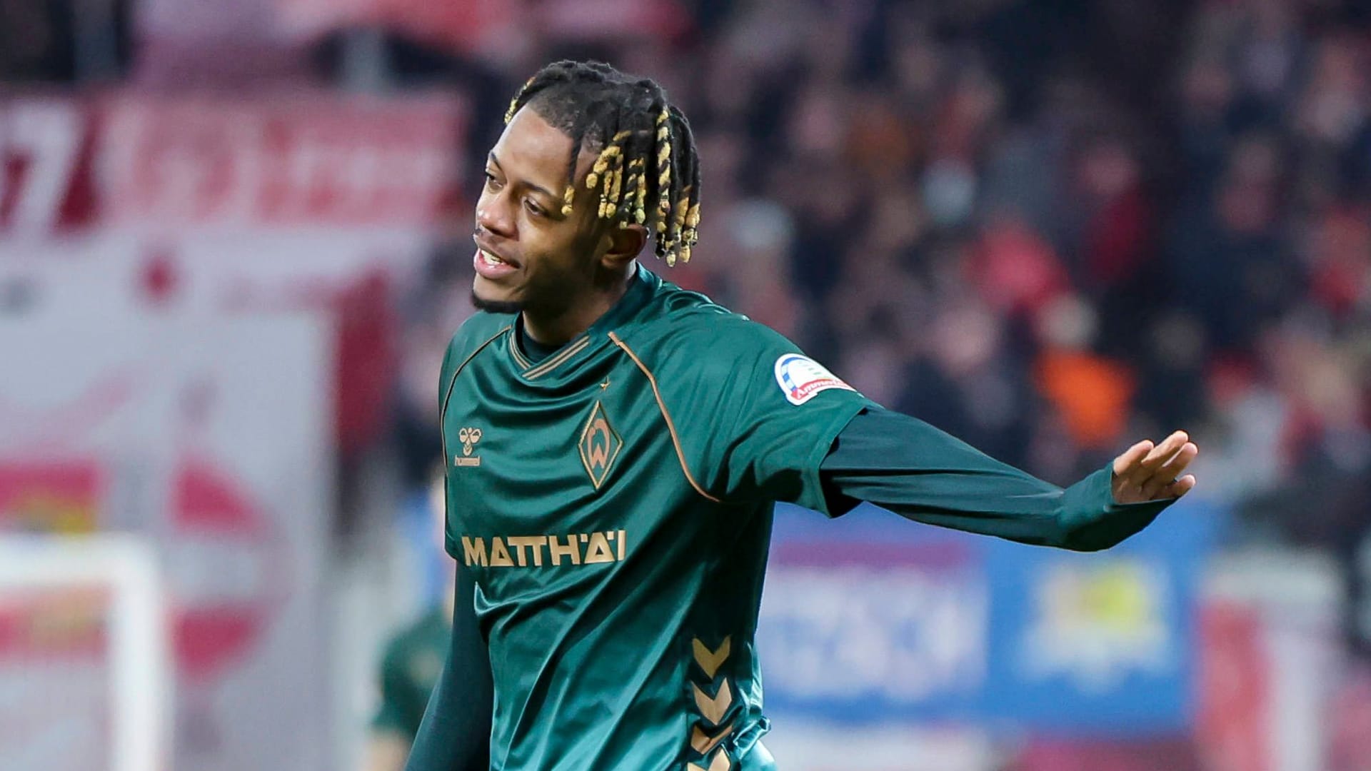 Samuel Mbangula: Der Offensivspieler von Werder Bremen konnte die Niederlage in Leipzig nicht verhindern. Samuel Mbangula: Der Offensivspieler von Werder Bremen konnte die Niederlage in Leipzig nicht verhindern.