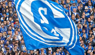 Du betrachtest gerade Schalke-Fans kaufen Düsseldorf-Ticketshop leer