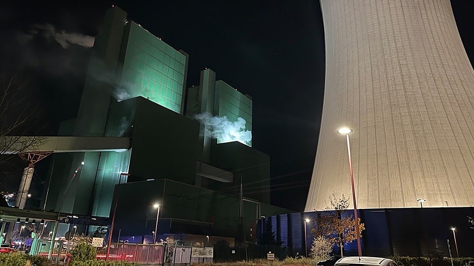 Kraftwerk Schkopau: Brand unter Kontrolle, Polizei nimmt Ermittlungen auf