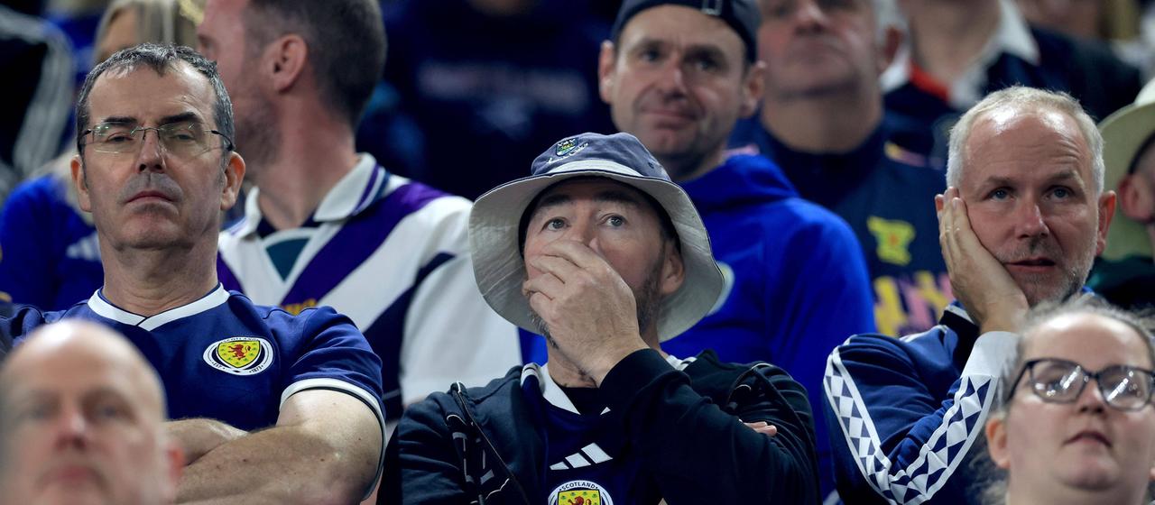 Schottische Fans bei der Niederlage des Nationalteams in Piräus