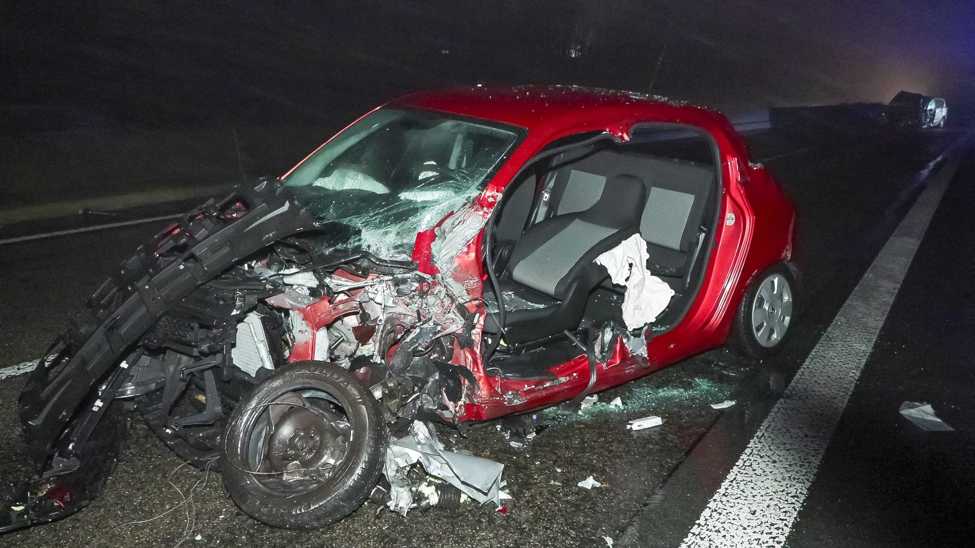 Schwerer Unfall auf der A535 bei Velbert: Ein 86 Jahre alter Mann wurde dabei lebensgefährlich verletzt.