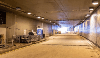 Unfall nach illegaler Durchfahrt verzögert Baustelle