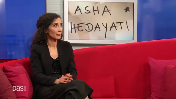 Die Anwältin Asha Hedayati | Screenshot Die Anwältin Asha Hedayati
