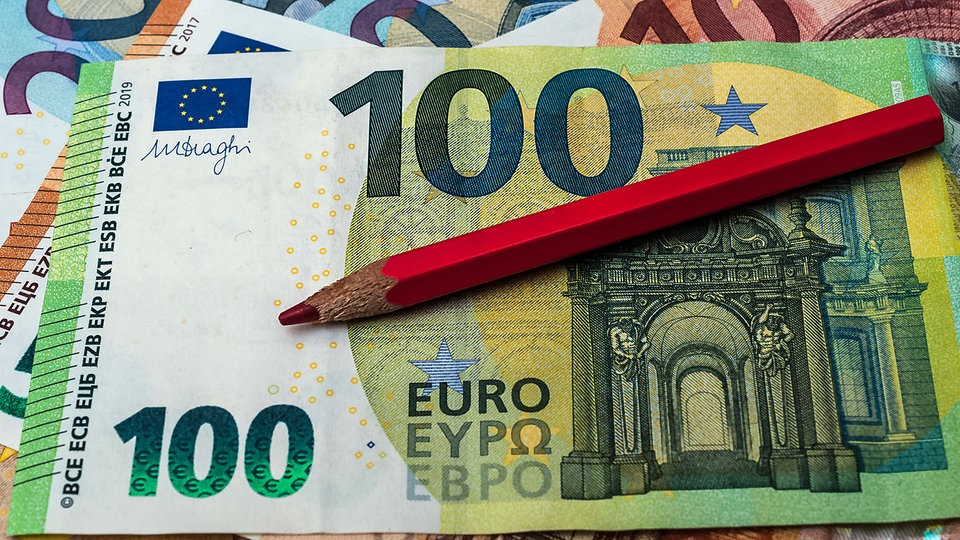 Chemnitz verhängt Haushaltssperre und spart bei Reisen, Fortbildungen und Büromaterial