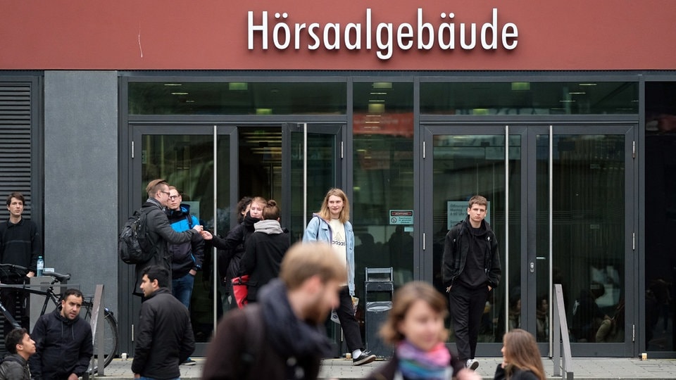 Sexismus, Machtmissbrauch und Streit um X-Post: Uni Leipzig unter Druck