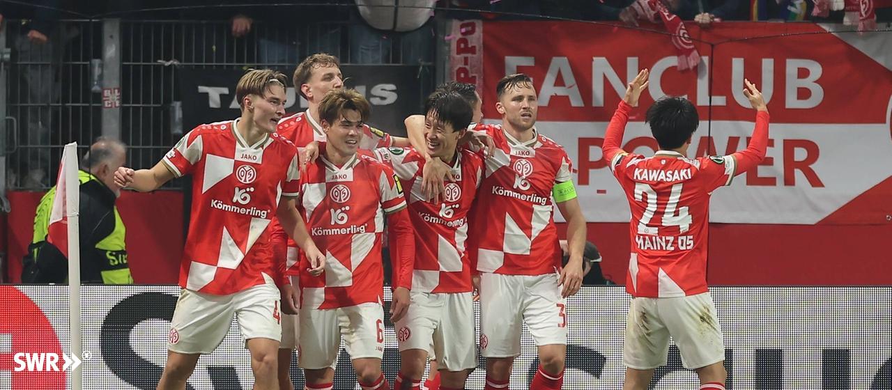 Mainz 05 gegen AC Florenz | IMAGO, IMAGO IMAGES / HMB Media Claus Mainz 05 gegen AC Florenz