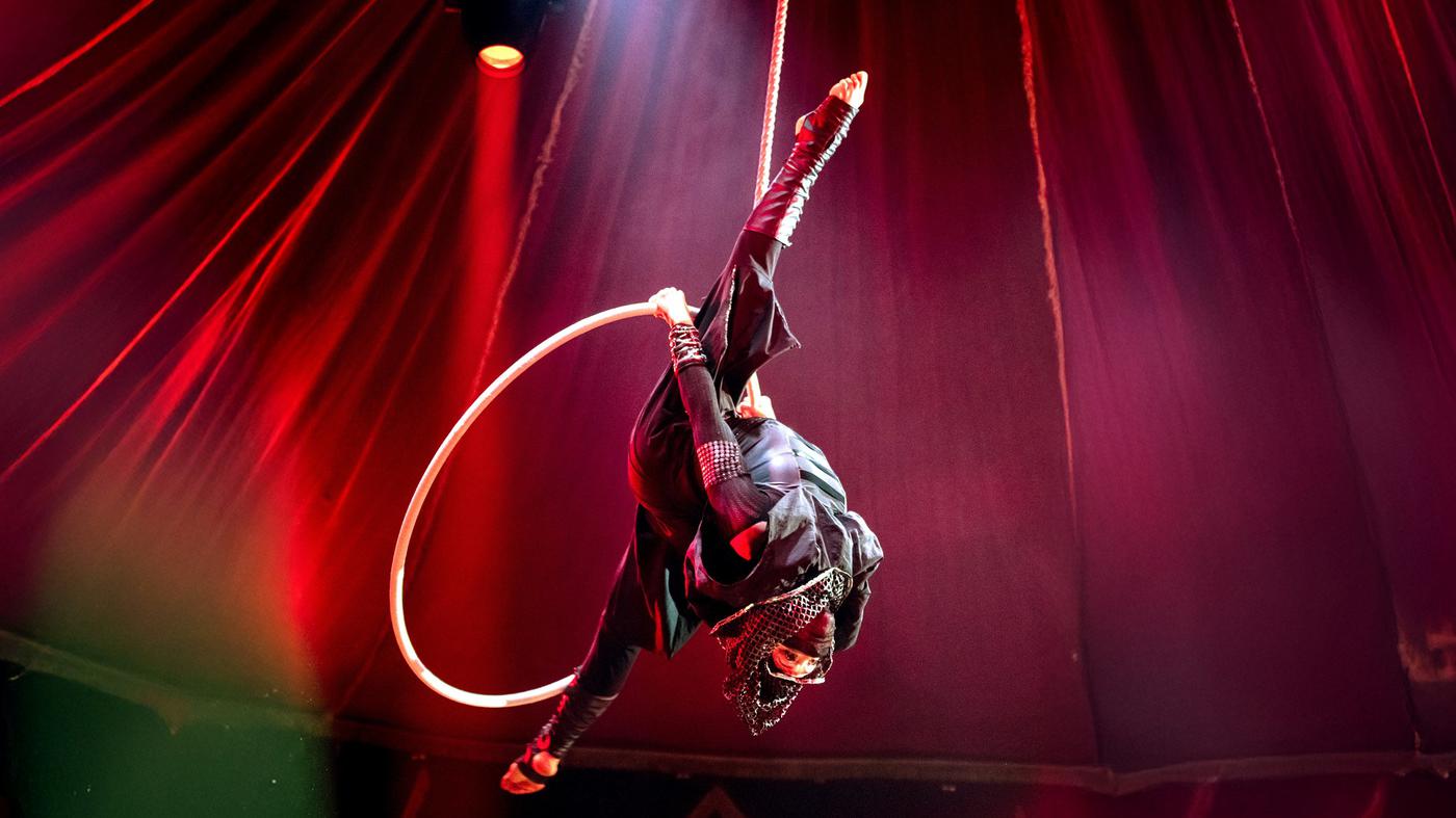 Artistik-Dinnershow „Palazzo“ feiert in Berlin Premiere