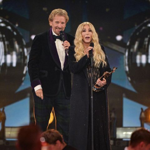Thomas Gottschalk und Cher bei der Bambi-Verleihung Thomas Gottschalk und Cher bei der Bambi-Verleihung