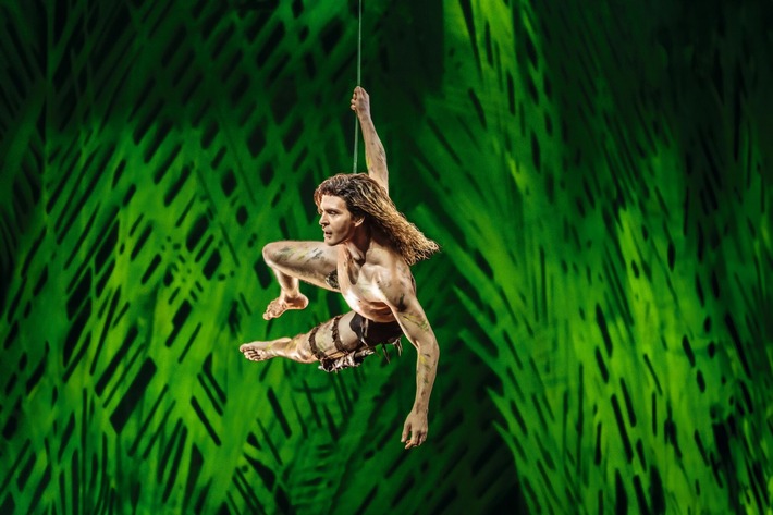 Umjubeltes Comeback nach 17 Jahren: Disneys Musical TARZAN® feiert Premiere in Hamburg