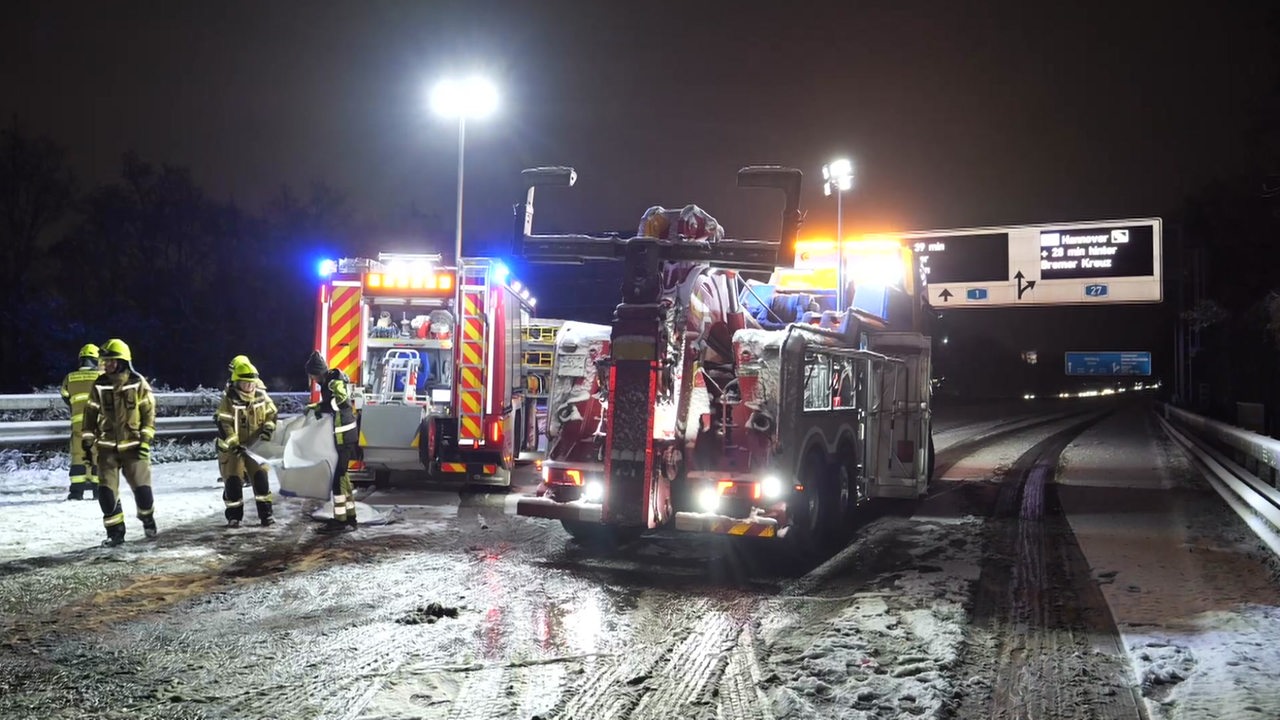 Schnee und Glätte sorgen für Unfälle in und um Bremen