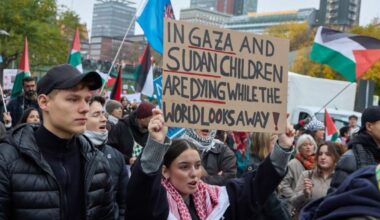 Boyens Medien - Hunderte gehen für Nahost und Afrika auf die Straße