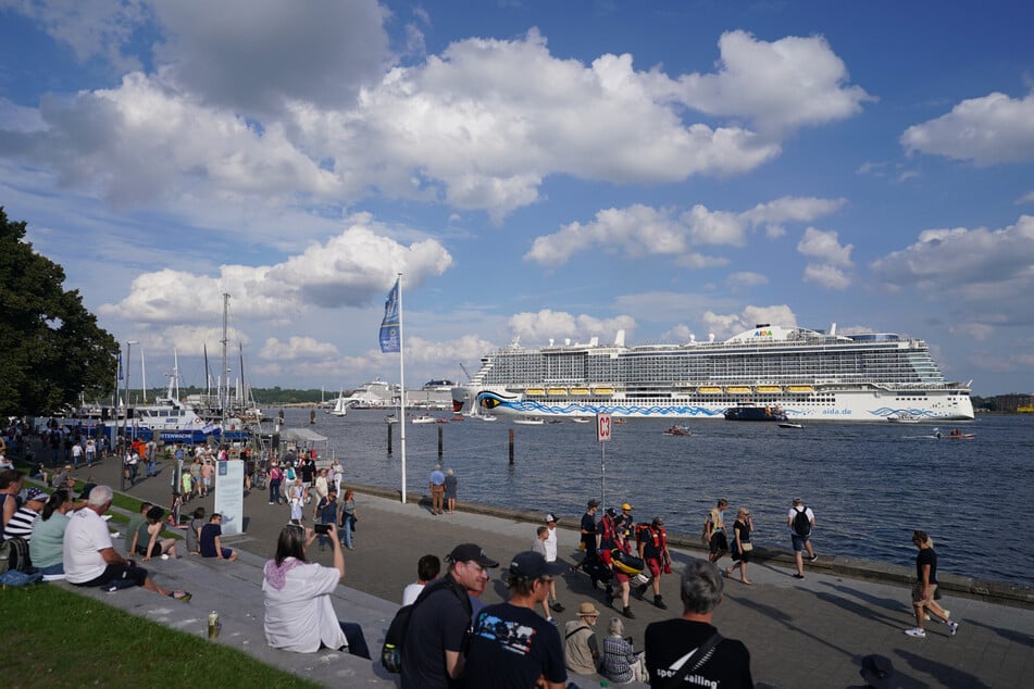 Bei einem anderen Projekt arbeiten Forscher an einer CO2-freien Nahverkehr über die Kieler Förde. (Symbolbild)