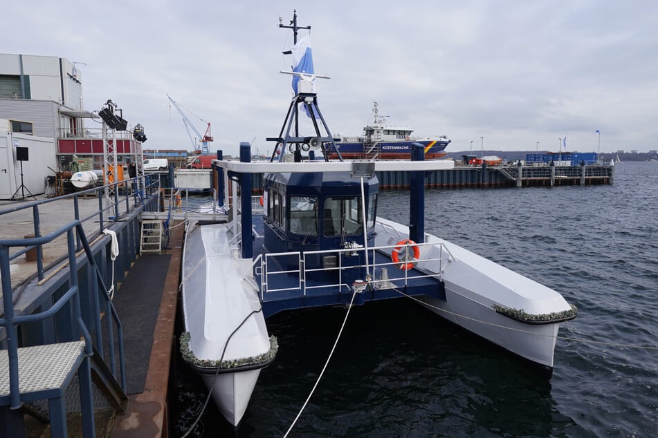 Im Jahr 2028 könnte eine Fahrt mit einer teilautonome Fähre über die Kieler Förde möglich sein.