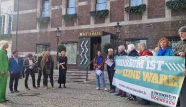 Bündnis übergibt Forderungen an den Rat